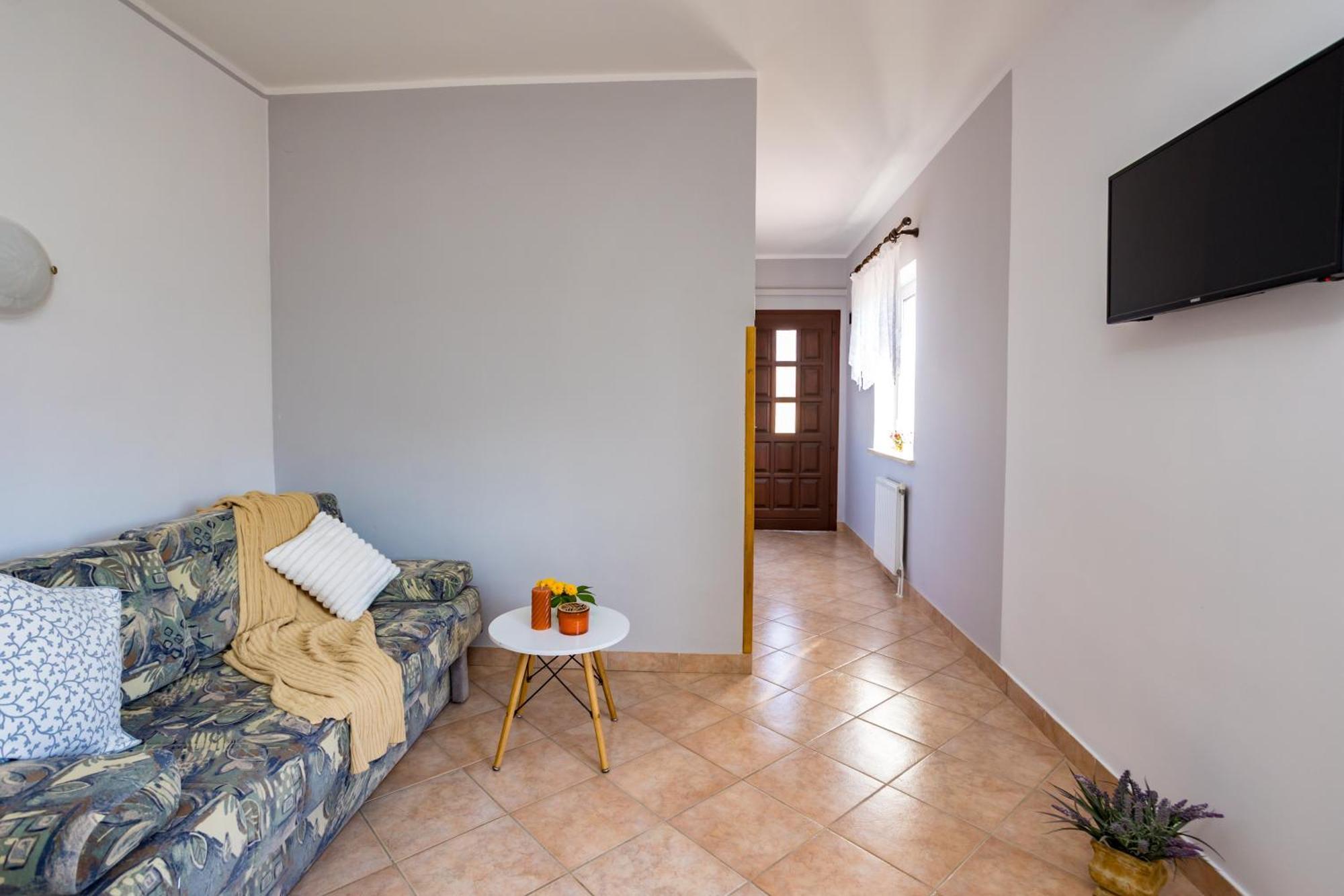 Apartments And Rooms Kod Keti Malinska Extérieur photo