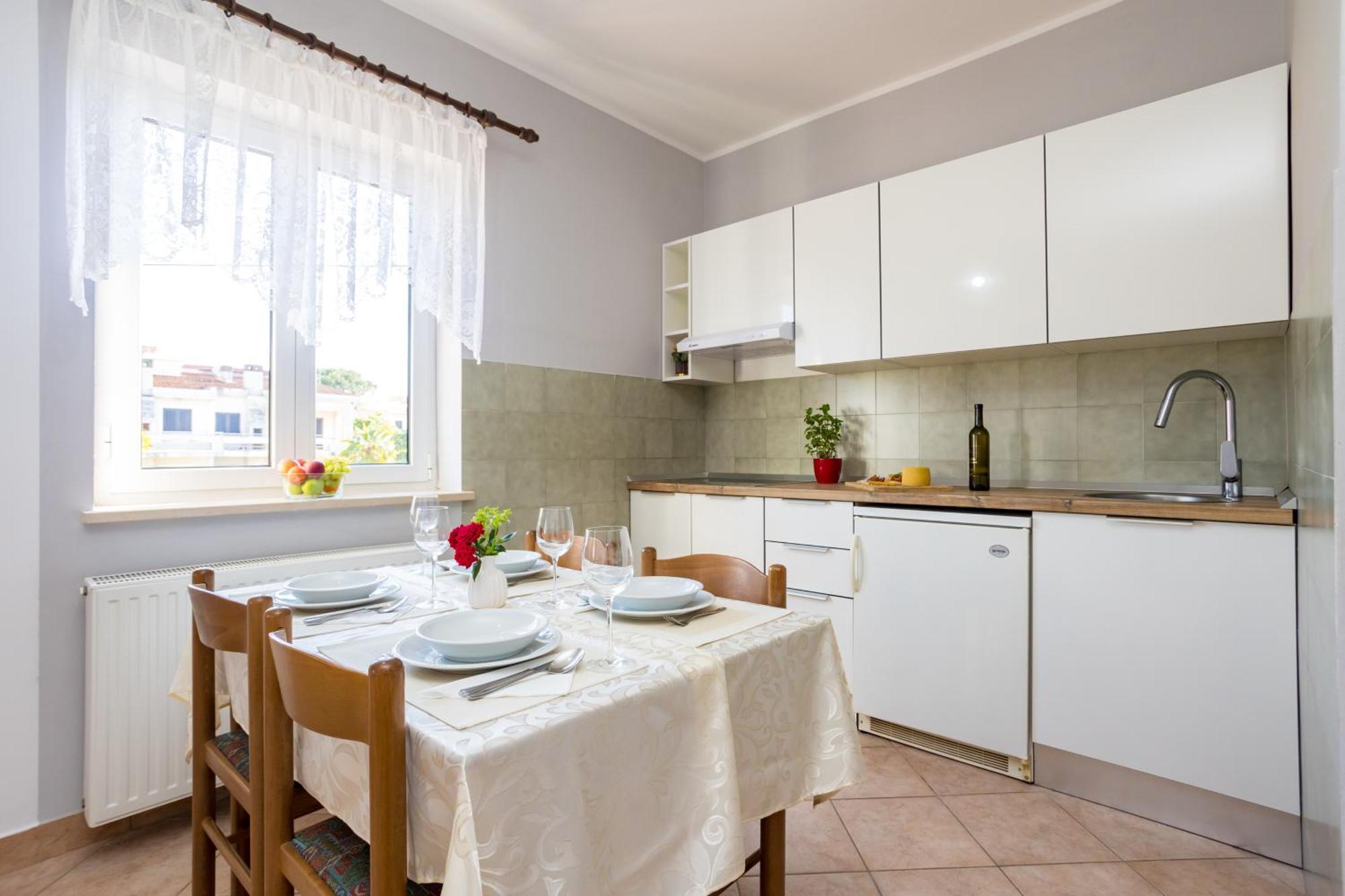 Apartments And Rooms Kod Keti Malinska Extérieur photo